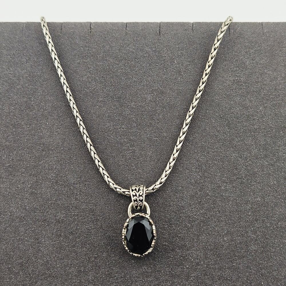 Black Faceted Crystal Pendant Drop Necklace Silver Tone Rope Chain Sophisticated